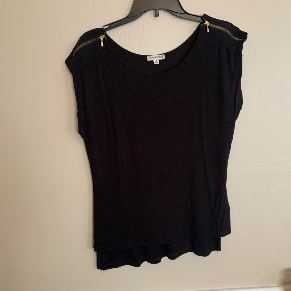 Black blouse with zippers